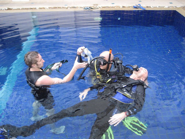 Phuket_IDC_Feb_14_Exams_Rescue_010.JPG
