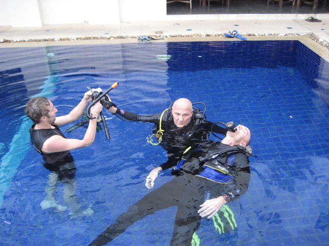 Phuket_IDC_Feb_14_Exams_Rescue_011.JPG