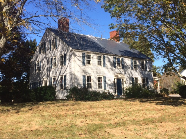 HouseFront1.jpg
