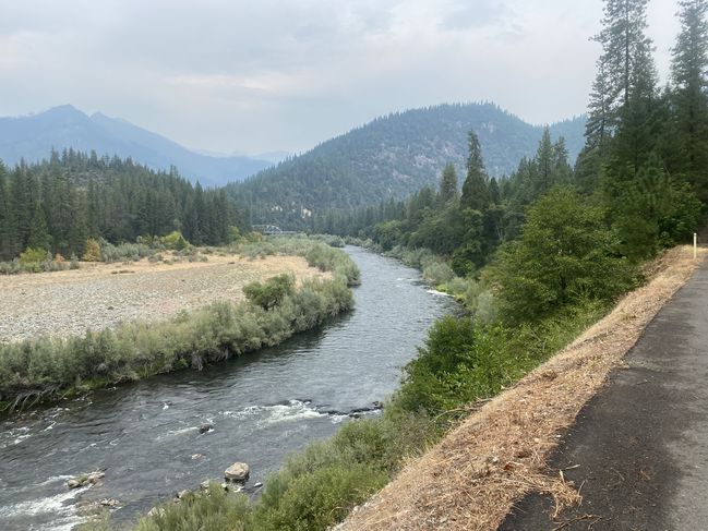8/24/20 Arriving at the Klamath River on road walk

