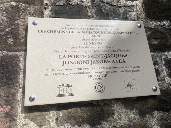 04/11/22 Pamplona, Spain to St. Jean Pied de Port, France by car
