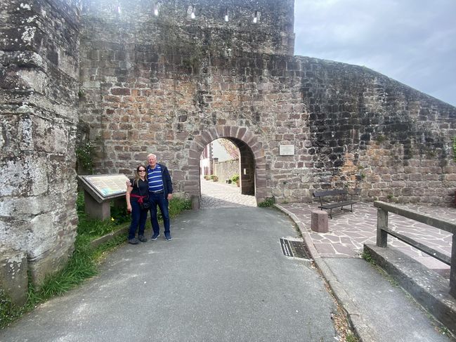 04/11/22 Pamplona, Spain to St. Jean Pied de Port, France by car
