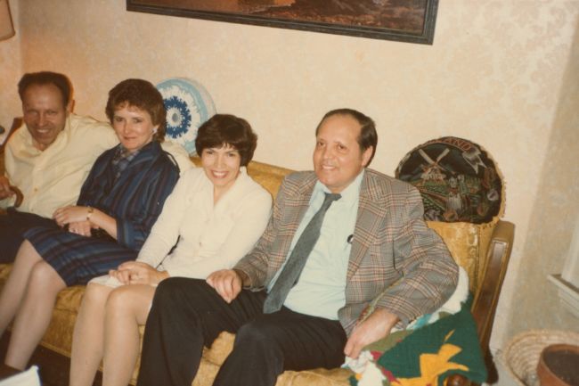 Uncle Paul, Mary Lou, Lynne, Walter Allston living room ca 1984
