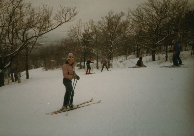 Leslie (skiing with Ake that day)
