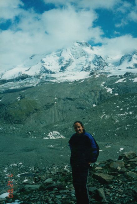 Jenny en route to Hornli Hutte
