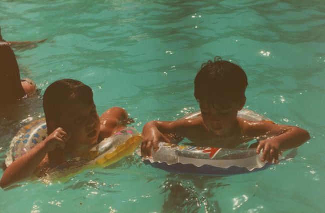 Jenny and Peter in hotel pool
