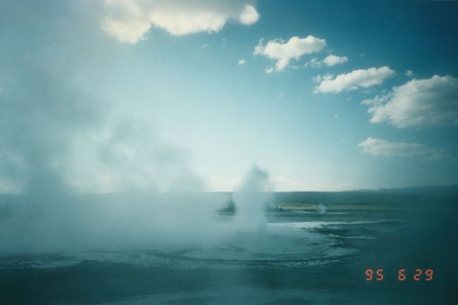 Yellowstone geyser

