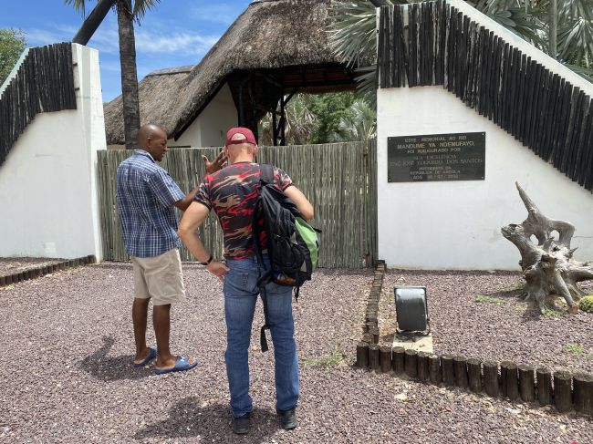 2/4/23.  In Angola, driving north from Namibia border. This is the home of an anti-Portuguese colonials freedom fighter.
