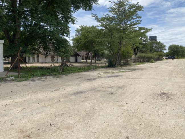 2/4/23.  In Angola, driving north from Namibia border. 
