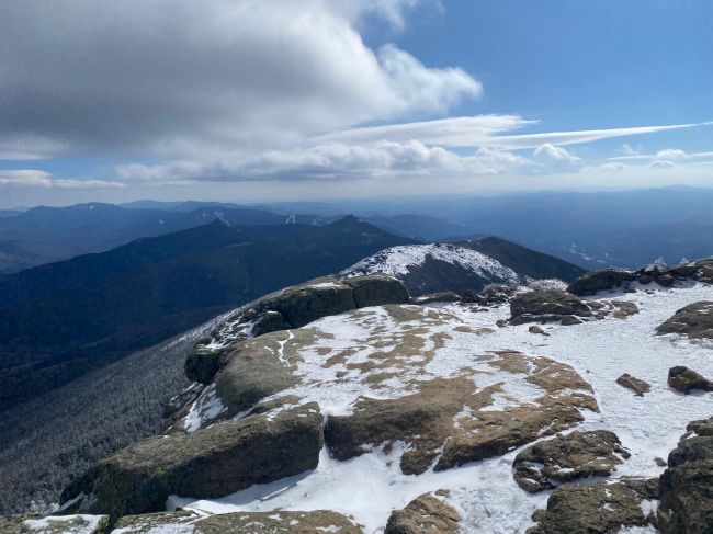 View from the summit of Lincoln (South): Haystack, Liberty, Flume, and the Loon ski slopes in the distance
