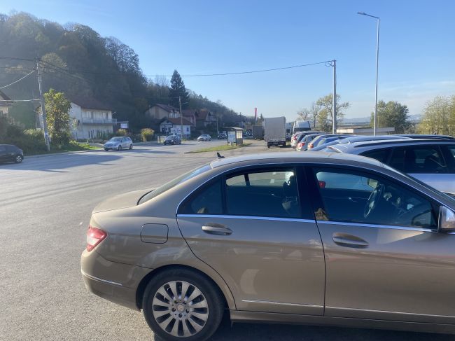 roadside lunch stop in Bosnia, shortly after crossing border from Croatia
