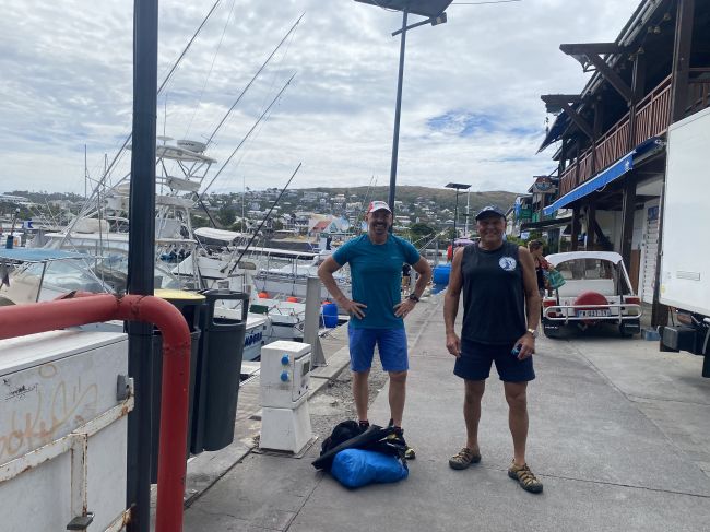 Helen, Paul, Ray dive together on Reunion
