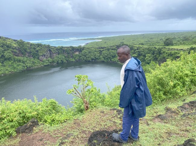 Stop at volcanic crater lake during Comoros driving tour day
