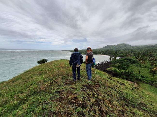 Dos du Dragon, Comoros
