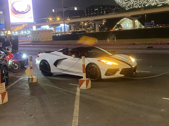2/9 Typical jalopy on the streets of Dubai as we walk to a local restauramt, patronized almost exclusively by foreign construction workers
