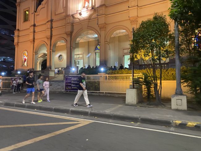 2/12 Manila Cathedral
