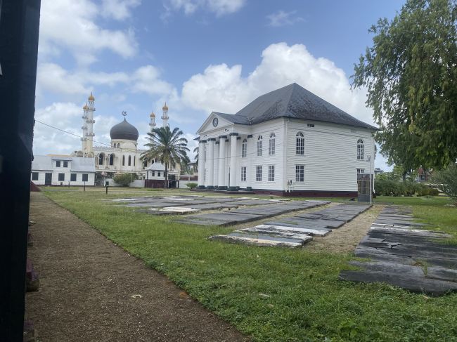 Jewish synagogue in Paramaribo shown with adjacent Islamic mosque
