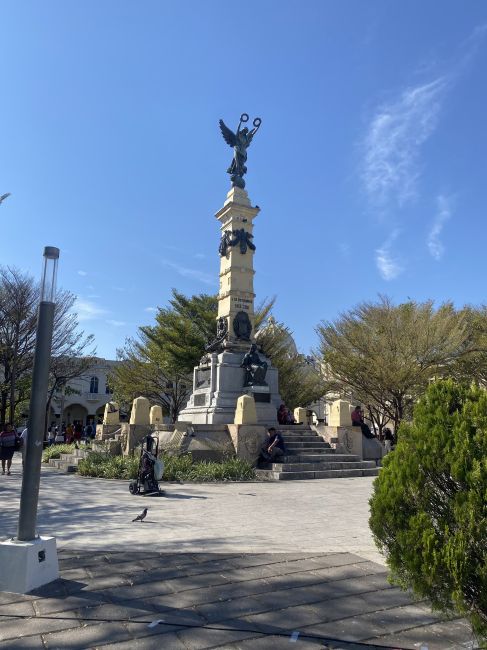 2/7 San Salvador, El Salvador
