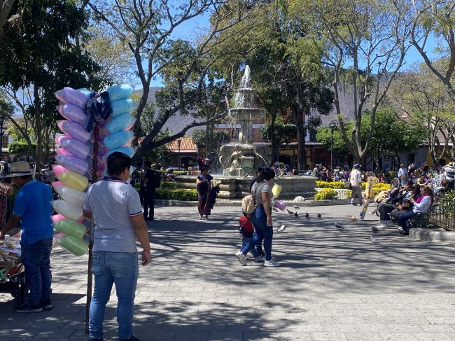 2/8-9 Antigua Guatemala
