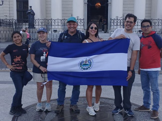 2/7 Walking tour of San Salvador

