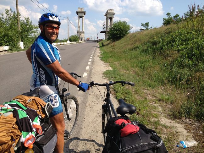 starting up bridge over Danube connecting Romania to Rousse, Bulgaria
