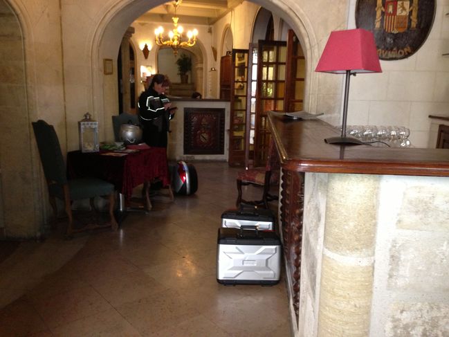Departing Hotel de Papes
