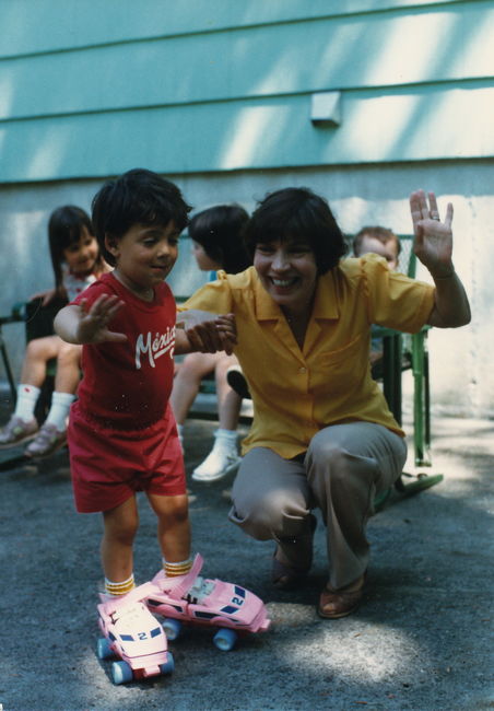 Foreground: Peter, Nana, background, Jenny, Kirimi, Johnny at 1686 Washington St. Canton backyard
