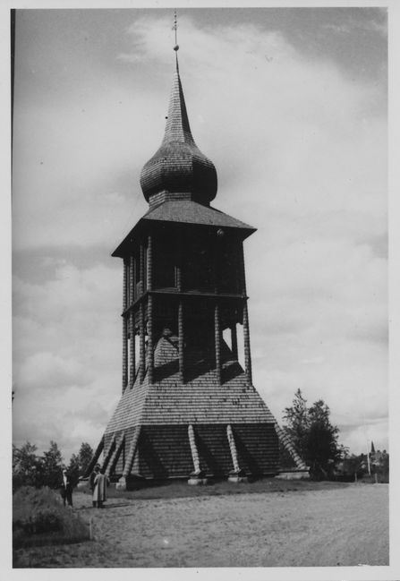 Drive through Swedish countryside ca 1952
