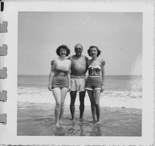 Patricia Walsh, Ake and Josephine Spraklin on Wells Beach
