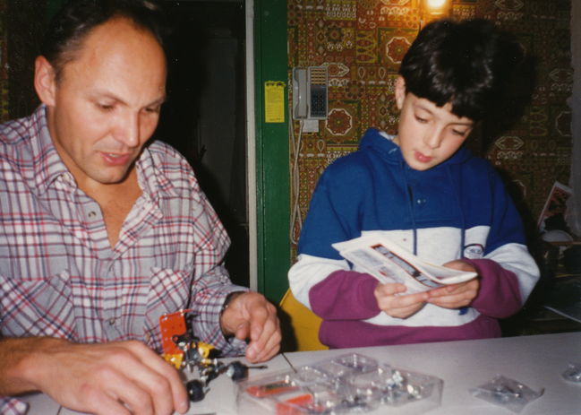 Paul and Peter assembling some model that Peter got for Christmas 94 or B-day 95 in Eliot kitchen
