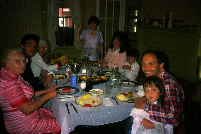 Jenny, Elsa, Jose, Signa, Lynne, Helen, Peter, Paul, Eliot dining room winter 1990
