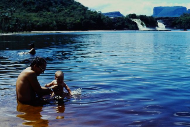 Paul and Jenny in the Rio Caroni at Canaima
