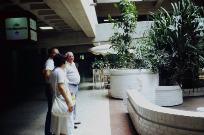 Lynne, Paul, Ake in downtown Caracas
