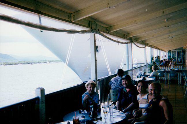 Jan. 2000 Queensland Australia, Paul, Helen, Greg, Diane
