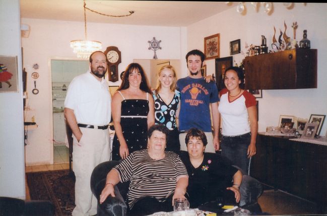 Helen,Jenny and Lenny in Israel with Blankitny Israeli family 2004
