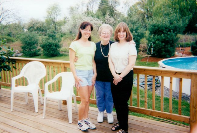 Helen, Gittel, Shirley at Shirley's house in Tewksbury ca 1997
