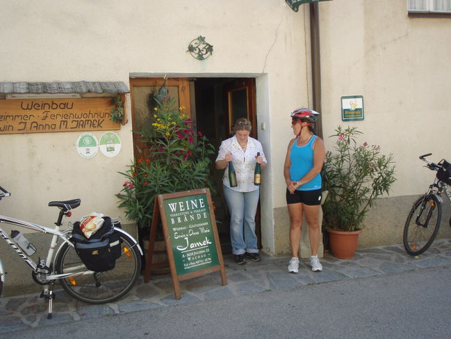 Buying local wine in Wachau Region
